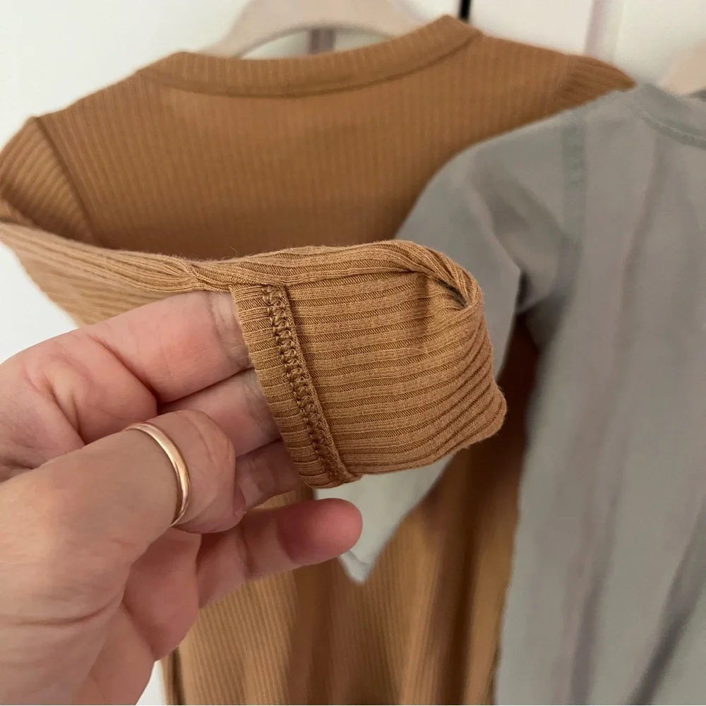 Monica + Andy & Old Navy Solid & ribbed zipper footie pajama Brown and Gray